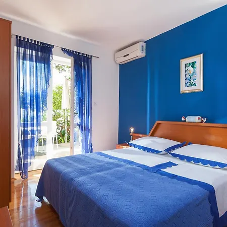 Rossa * Makarska