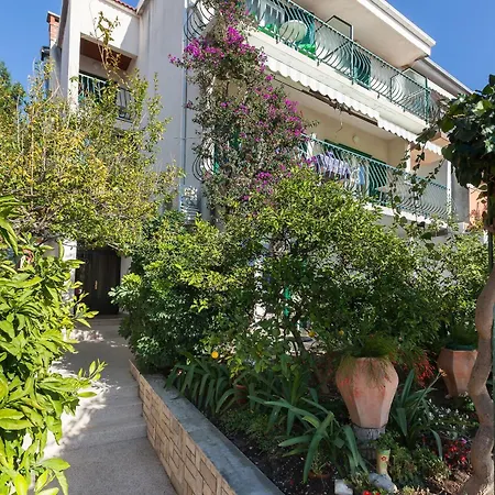 Rossa B&B 마카르스카